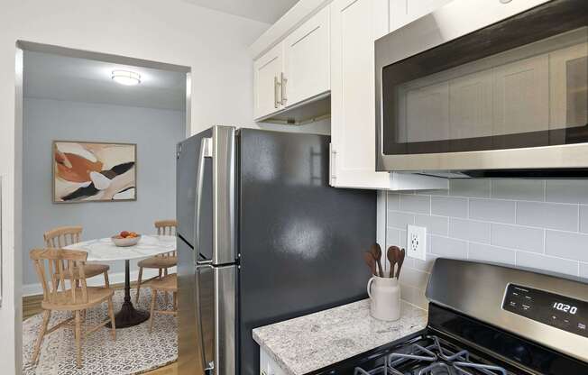 Eagle Rock Apartments at Hicksville & Jericho