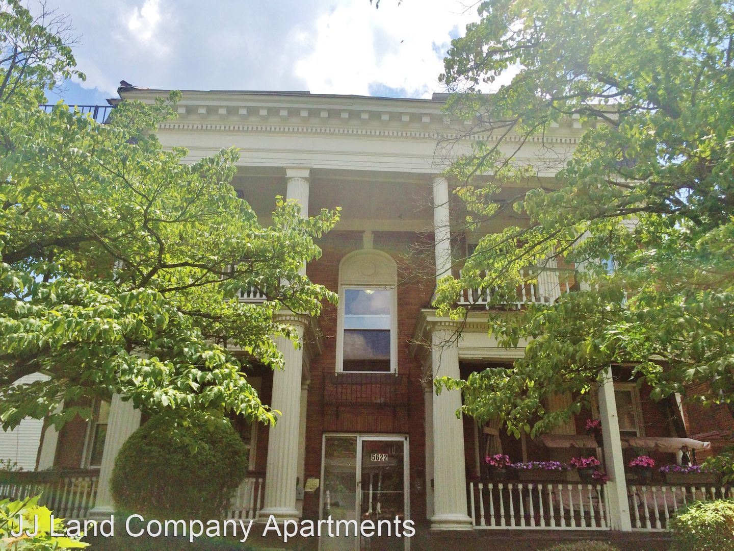 5622 Stanton Ave. Pittsburgh, PA ApartmentAdvisor