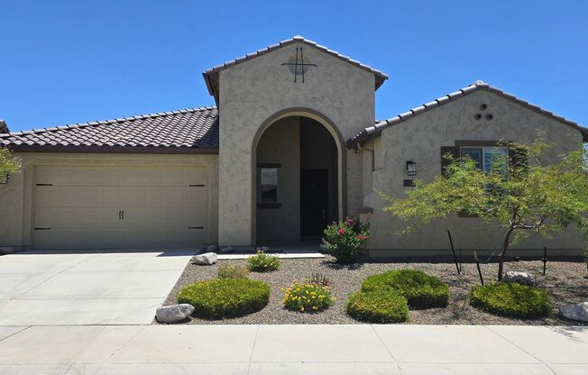 Incredible amenities! Resort style living in Estrella Mountain Ranch!