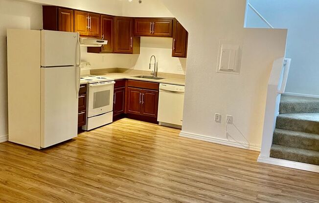 1 bed, 1 bath, 744 sqft, $1,699