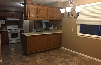 3 beds, 1 bath, $1,895