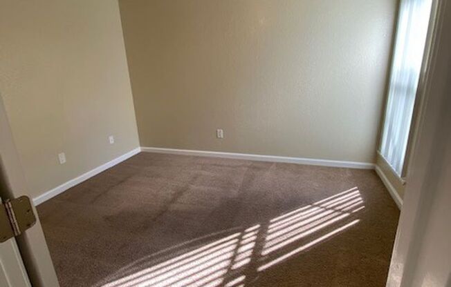 2 beds, 2 baths, 900 sqft, $1,995, Unit 106