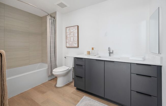 2 beds, 2 baths, 888 sqft, $3,000, Unit 206