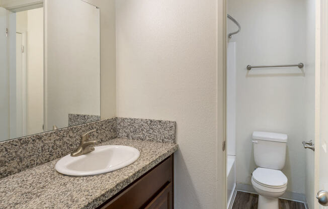 Open Bathroom with Privacy at Edgewater Isle