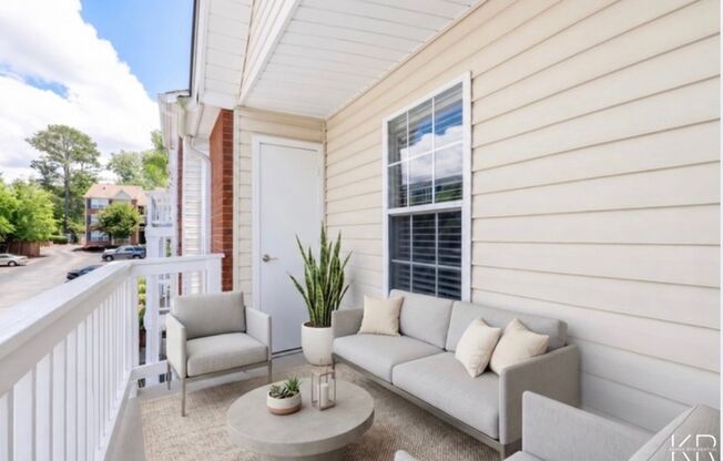 1 bed, 1 bath, 705 sqft, $1,375, Unit 2032