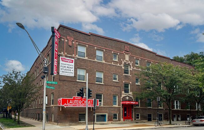 Studio, 1 bath, $1,095, Unit 312