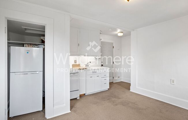 1 bed, 1 bath, $950, Unit 5