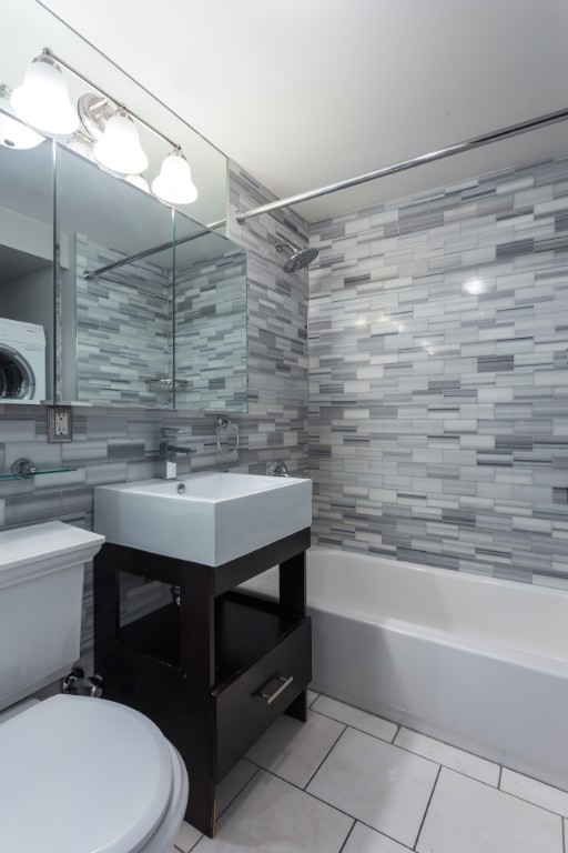 234 W 14 ST