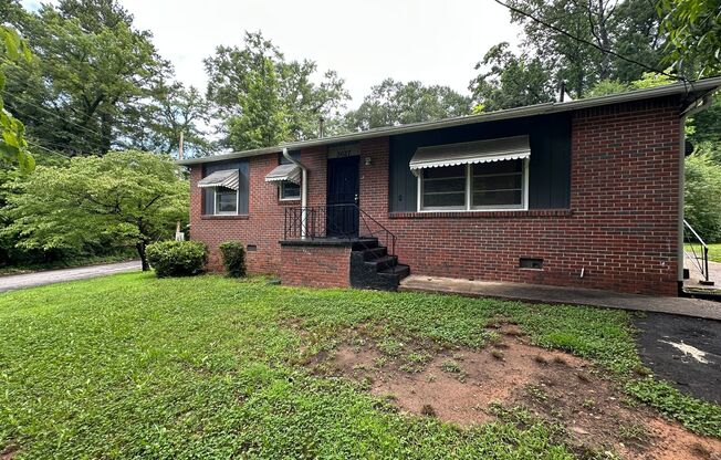 Charming 3 Bedroom 1 Bath Home in Atlanta