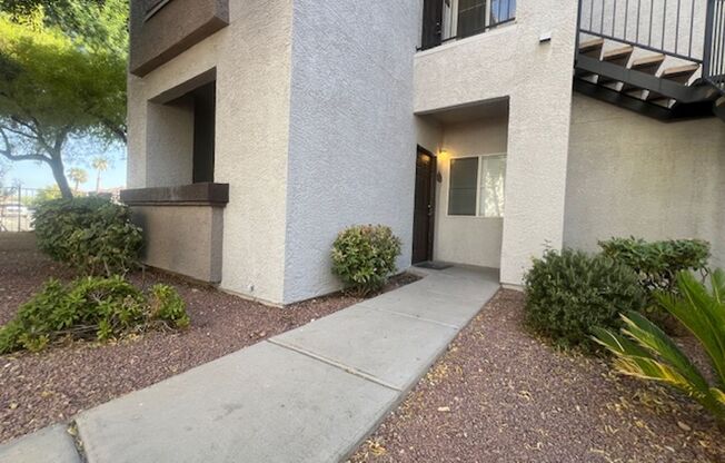 2 beds, 2 baths, $1,400