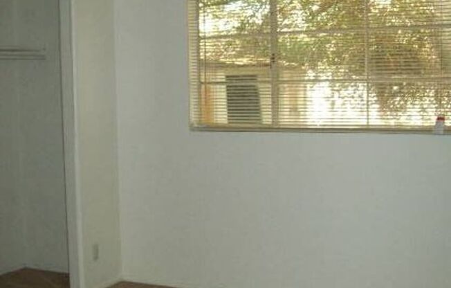 **3 Bedroom Tempe Home – Great Location | Available July 20 **
