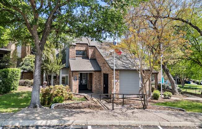 Garages Available at Montecito, Austin, TX, 78741