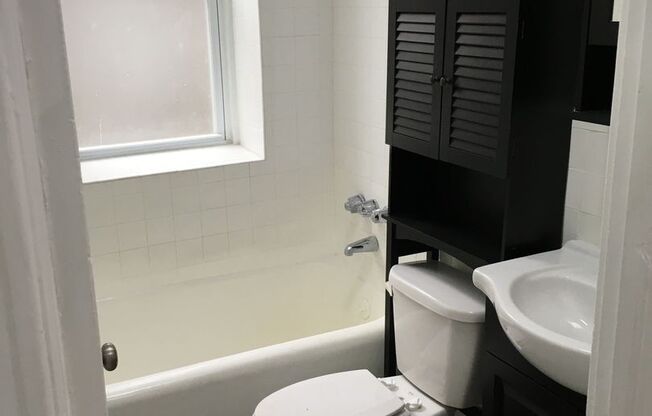 1 bed, 1 bath, $1,395, Unit 6