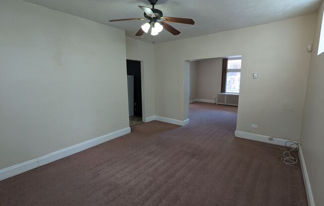 3 beds, 1.5 baths, $1,150