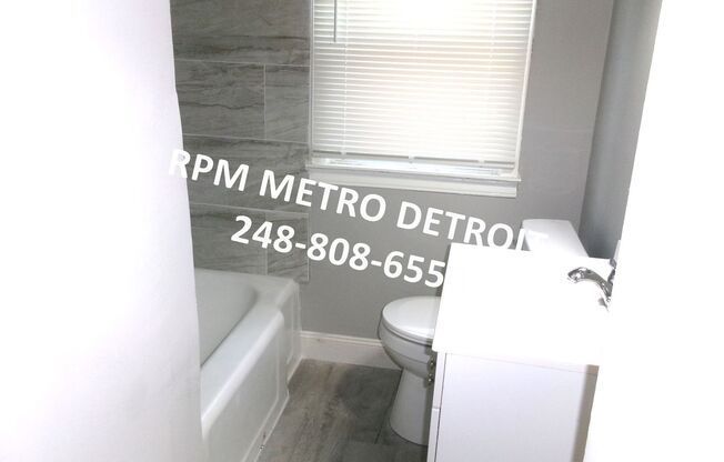 3 beds, 1 bath, $1,595, Unit (OM)