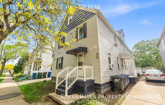 2115 Dowd Ave