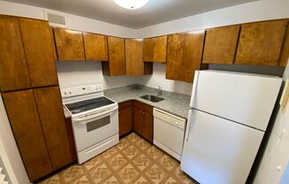 2 beds, 1 bath, $2,375, Unit 1616 - 2C