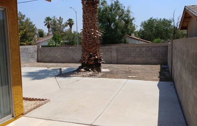 3 beds, 2 baths, $1,750