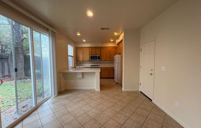 2857 Tourbrook Way - Sacramento 95833