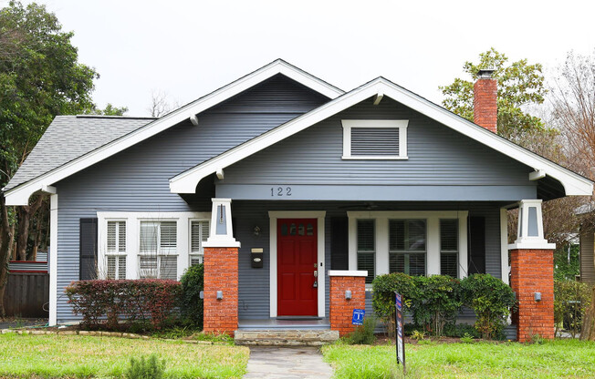 ALAMO HEIGHTS CRAFTSMAN COTTAGE