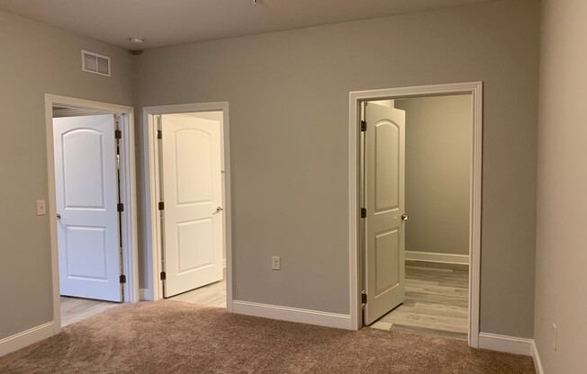 1 bed, 1 bath, 848 sqft, $775, Unit 04