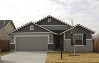 3 bedroom 2 bath home in SW Boise