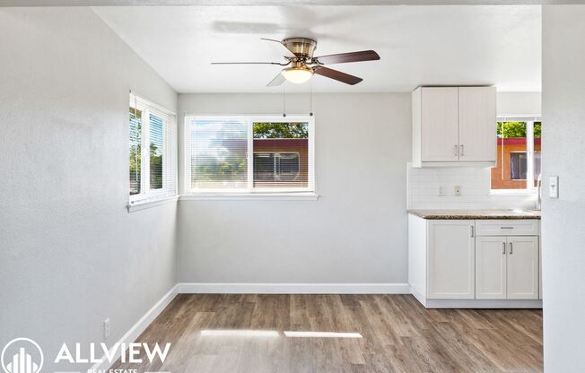 3407 West Olinda Lane