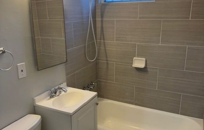 3 beds, 1 bath, 1,075 sqft, $2,495, Unit 2028-A