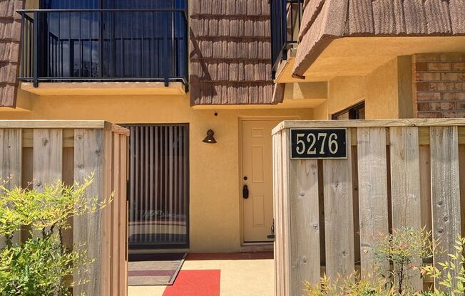 NICE 2BD / 2.5BA Townhome – Millenia Mall Area