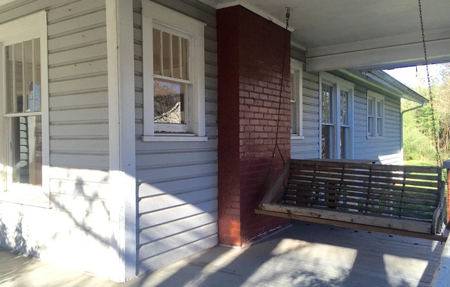 NoDa Bungalow For Immediate Lease