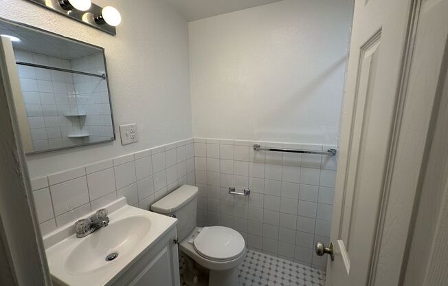 Studio, 1 bath, 487 sqft, $1,250, Unit Fifth 102