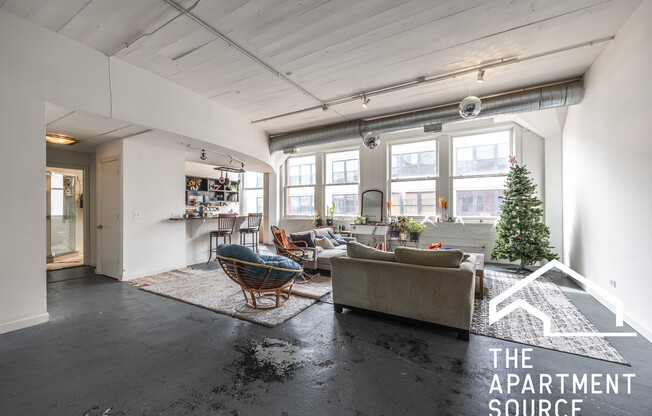 2255 S Michigan St 2E