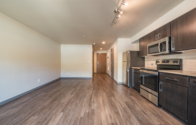 Studio, 1 bath, 456 sqft, $1,375, Unit 1204