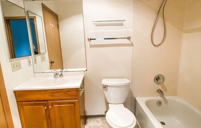 1 bed, 1 bath, 628 sqft, $1,625, Unit 222