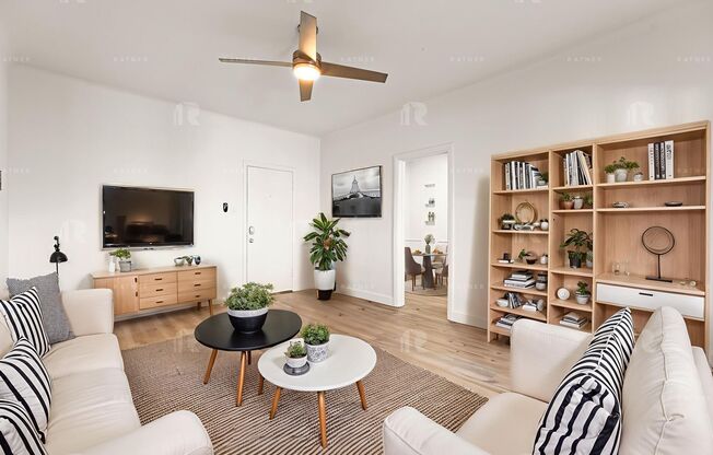 (Ellie:B) 414 N. Maple Drive