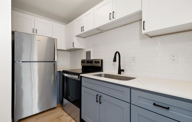 2 beds, 1 bath, 973 sqft, $2,365, Unit 411
