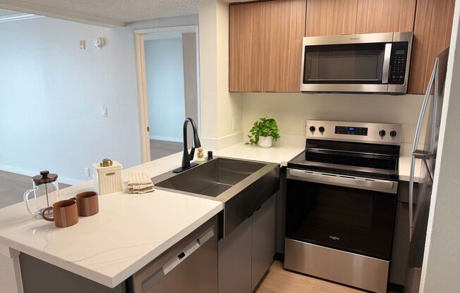 2 beds, 2 baths, 973 sqft, $3,035, Unit 363