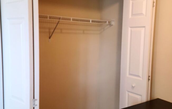 4 beds, 2 baths, 1,200 sqft, $3,280, Unit 2215 #53