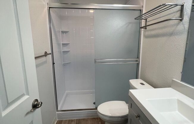 2 beds, 2 baths, 890 sqft, $3,195, Unit 777-287