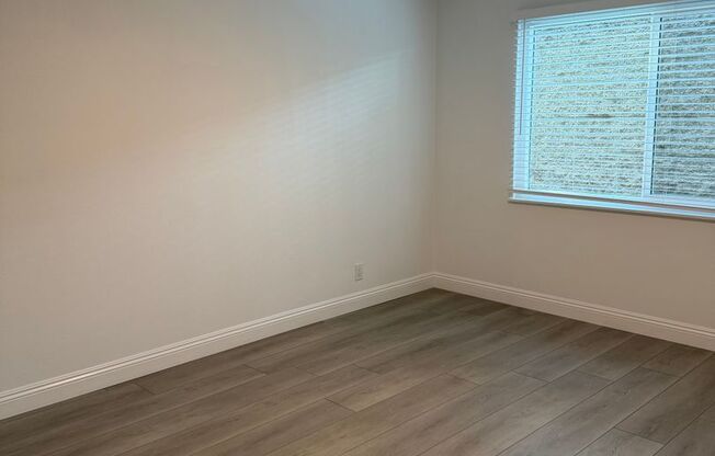 2 beds, 1 bath, 802 sqft, $2,645, Unit 6650-D