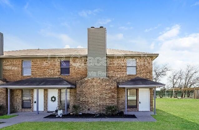 5947 SHADYDELL DR
