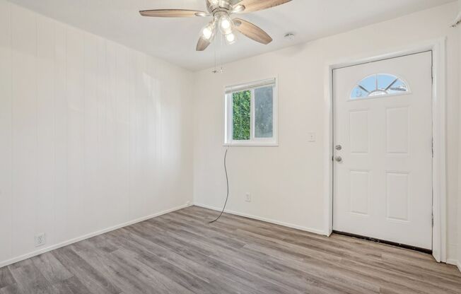 Studio, 1 bath, 200 sqft, $995, Unit 06