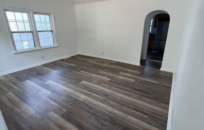 Fresh Remodel 210  N Lincoln 3/1