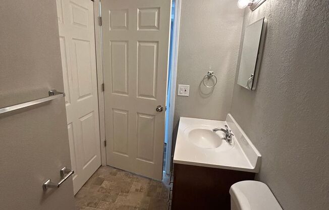1 bed, 1 bath, 576 sqft, $1,150, Unit 167