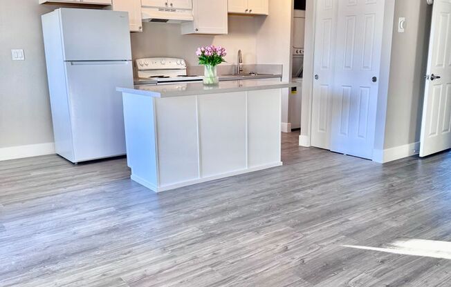 1 bed, 1 bath, 680 sqft, $1,535, Unit 82A