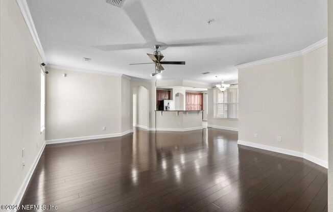 4480 Deerwood Lake #642
