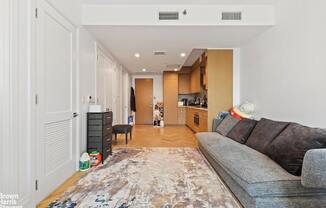 1 bed, 1 bath, 610 sqft, $4,500, Unit 8F