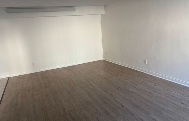 1 bed, 1 bath, 944 sqft, $2,150, Unit 3746