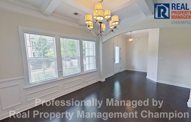 Beautiful Executive Home in Middle Sound Village