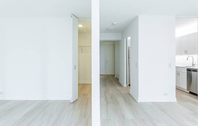 Columbus Plaza Apartments - Chicago Riverwalk Apartments